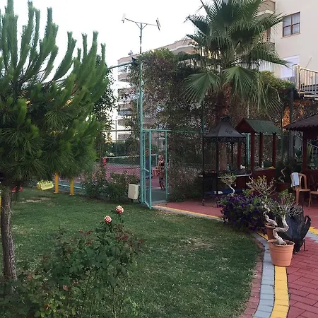 Seaside Apart Cebeci 8 Апартаменты Махмутлар
